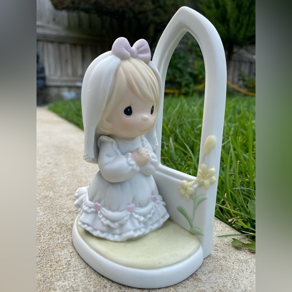 Precious Moments Other - Precious Moments May Your Future Be Blessed Figurine
